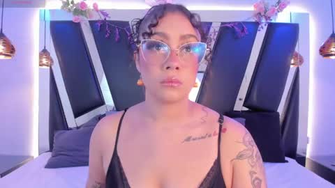 A N T O N E L L E  online show from 05/05/26, 11:29