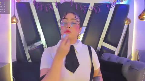 A N T O N E L L E  online show from 06/18/26, 11:25