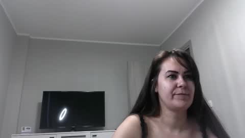 Snapshot of antonia1313 chatting on 02/04/25, 08:24 Antonia online show from 02/04/25, 08:24