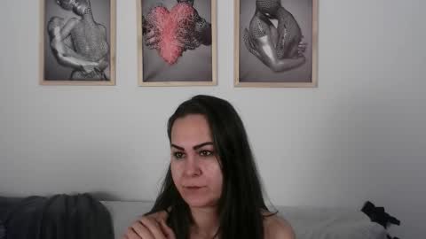 Snapshot of antonia1313 chatting on 01/19/26, 04:49 Antonia online show from 01/19/26, 04:49