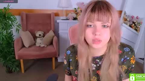 Snapshot of antonia_ferrero chatting on 10/18/25, 06:58 antonia_ferrero online show from 10/18/25, 06:58