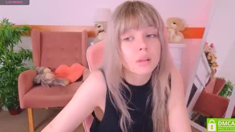 antonia_ferrero online show from 11/23/25, 07:30