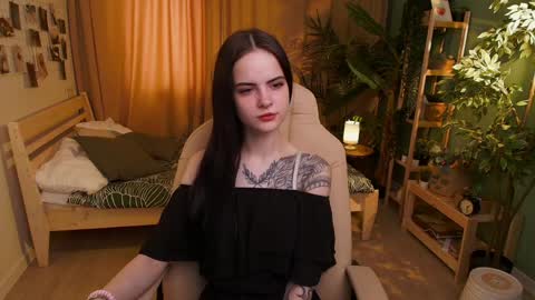 Snapshot of antonia_thomass chatting on 04/02/26, 07:39 Mila online show from 04/02/26, 07:39