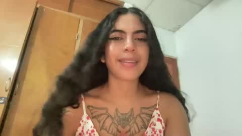 Snapshot of antoniabloom chatting on 01/24/25, 01:35 Antonia online show from 01/24/25, 01:35