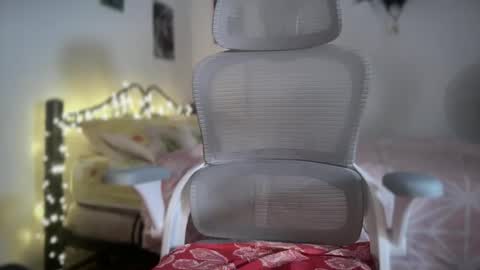 Snapshot of antoniabloom chatting on 02/09/26, 02:48 Antonia online show from 02/09/26, 02:48