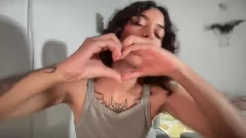 Snapshot of antoniabloom chatting on 02/12/26, 03:45 Antonia online show from 02/12/26, 03:45