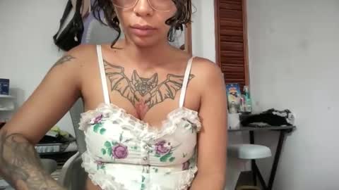 Antonia online show from 05/17/26, 03:48
