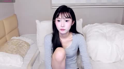 Snapshot of antoniaina chatting on 03/22/26, 07:06 Aina online show from 03/22/26, 07:06