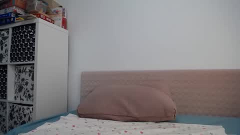 Snapshot of antoniamartin1 chatting on 09/11/25, 08:58 Antonia online show from 09/11/25, 08:58
