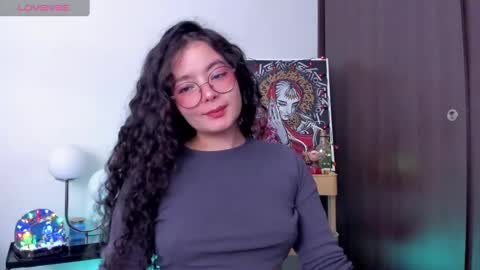 Snapshot of antoniart_ chatting on 12/03/24, 03:09 Antonia online show from 12/03/24, 03:09