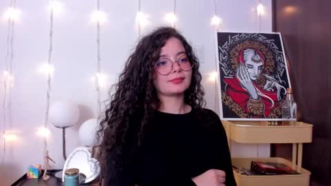 Snapshot of antoniart_ chatting on 02/02/25, 03:10 Antonia online show from 02/02/25, 03:10