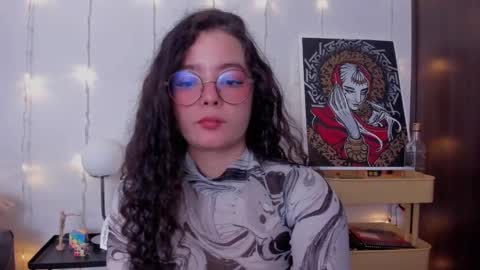 Snapshot of antoniart_ chatting on 02/17/25, 02:53 Antonia online show from 02/17/25, 02:53
