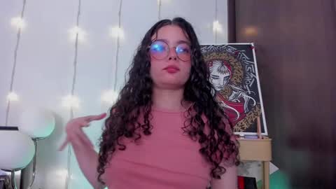 Snapshot of antoniart_ chatting on 10/03/25, 03:58 Antonia online show from 10/03/25, 03:58