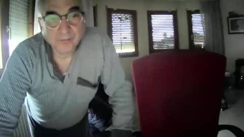 Antonio online show from 01/29/25, 12:24