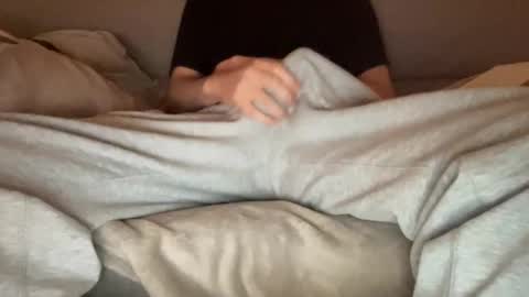 Snapshot of antoniobastt chatting on 03/17/26, 07:39 tonbas online show from 03/17/26, 07:39