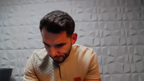 HI My name is Antonio online show from 09/15/25, 07:03