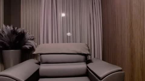 HI My name is Antonio online show from 12/15/25, 07:07