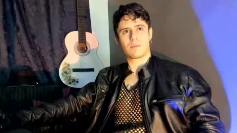 antonnello_ online show from 12/02/25, 07:36