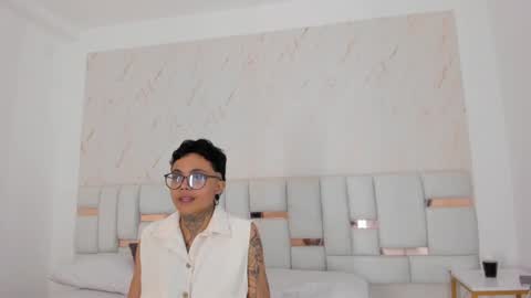 Snapshot of antony_d_ossa chatting on 04/12/26, 05:45 antony_d_ossa online show from 04/12/26, 05:45