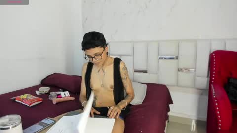 Snapshot of antony_d_ossa chatting on 05/12/26, 08:17 antony_d_ossa online show from 05/12/26, 08:17