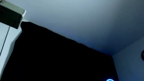 Snapshot of antonywebb94 chatting on 03/10/25, 12:18 Instagram miguelangel1802 online show from 03/10/25, 12:18