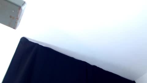 Snapshot of antonywebb94 chatting on 09/15/25, 05:24 Instagram miguelangel1802 online show from 09/15/25, 05:24