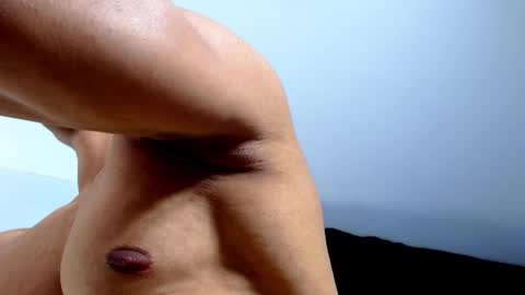 Snapshot of antonywebb94 chatting on 10/18/25, 04:52 Instagram miguelangel1802 online show from 10/18/25, 04:52