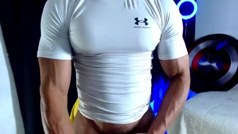 Snapshot of antonywebb94 chatting on 10/24/25, 06:10 Instagram miguelangel1802 online show from 10/24/25, 06:10