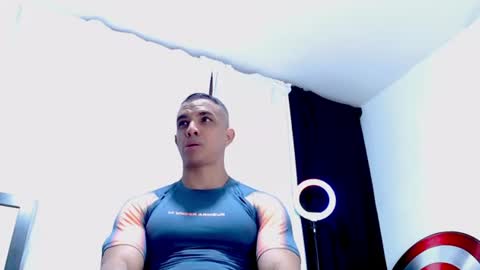 Instagram miguelangel1802  online show from 06/08/26, 11:27