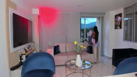 Maria Antonia online show from 11/05/25, 10:43