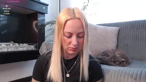 Snapshot of anttoniia chatting on 02/11/26, 05:18 Antonia online show from 02/11/26, 05:18