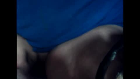 Snapshot of antxon12 chatting on 12/23/25, 03:15 antxon12 online show from 12/23/25, 03:15