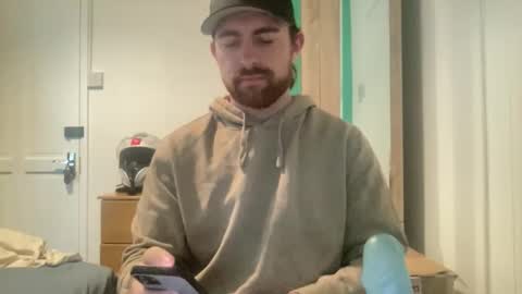 Snapshot of antzfitness chatting on 10/31/25, 08:59 antzfitness online show from 10/31/25, 08:59