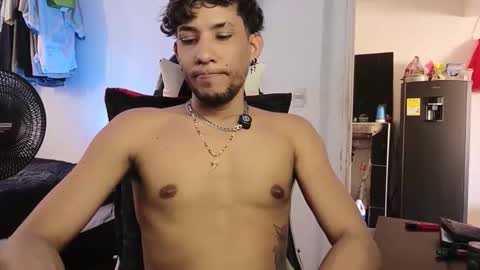 AnuarDHM online show from 12/17/25, 08:48