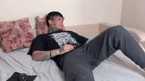 Tom online show from 05/05/26, 10:45