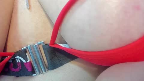 Snapshot of any_mour chatting on 01/30/25, 05:17 any mour online show from 01/30/25, 05:17