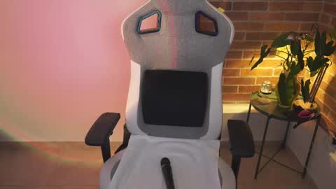 anya online show from 03/10/25, 10:55