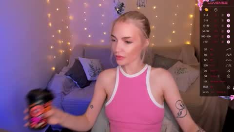 Anya online show from 09/10/25, 02:22