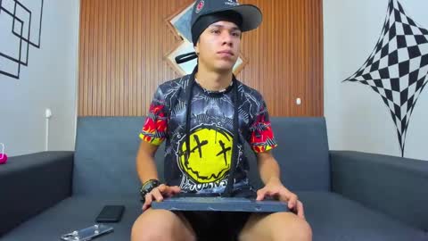 Snapshot of anyelo_sexyhot chatting on 01/19/25, 04:14 anyelo_sexyhot online show from 01/19/25, 04:14