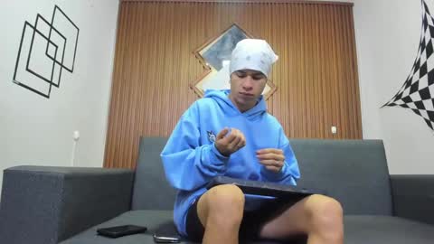 Snapshot of anyelo_sexyhot chatting on 01/20/25, 12:07 anyelo_sexyhot online show from 01/20/25, 12:07