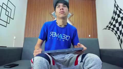 Snapshot of anyelo_sexyhot chatting on 01/22/25, 12:49 anyelo_sexyhot online show from 01/22/25, 12:49