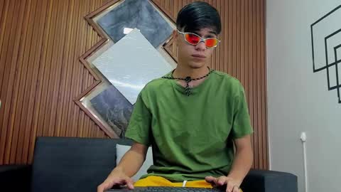 Snapshot of anyelo_sexyhot chatting on 02/09/25, 11:47 anyelo_sexyhot online show from 02/09/25, 11:47