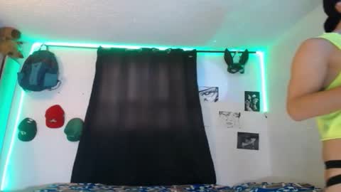 Snapshot of anyelo_sexyhot chatting on 02/08/26, 02:37 anyelo_sexyhot online show from 02/08/26, 02:37