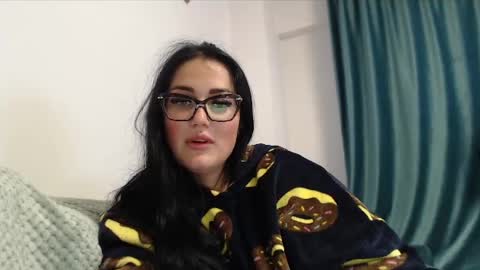 Snapshot of anyevyy chatting on 04/30/26, 04:57 AnyEvyy online show from 04/30/26, 04:57