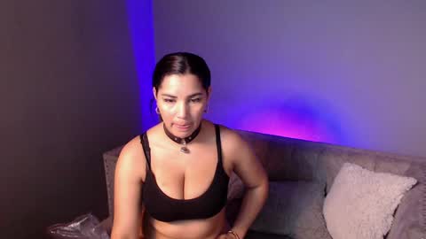 Snapshot of anyrax1 chatting on 02/07/25, 07:59 Anyrax online show from 02/07/25, 07:59