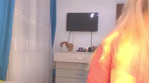 Snapshot of anysadoll chatting on 01/06/25, 02:04 An online show from 01/06/25, 02:04