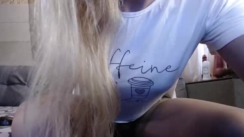 Anytka love online show from 02/13/25, 09:51