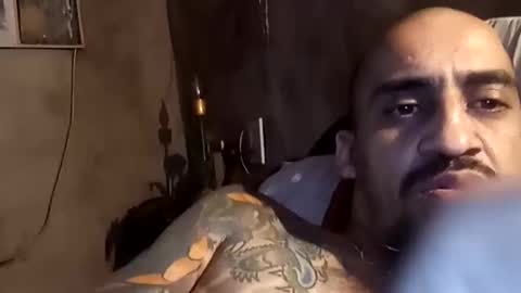 Snapshot of apapal12 chatting on 12/10/24, 11:00 apapal12 online show from 12/10/24, 11:00