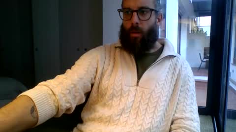 apc_3 online show from 11/18/25, 08:19