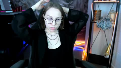 Snapshot of aphexqueen chatting on 01/24/25, 09:17 APHEX QUEEN online show from 01/24/25, 09:17